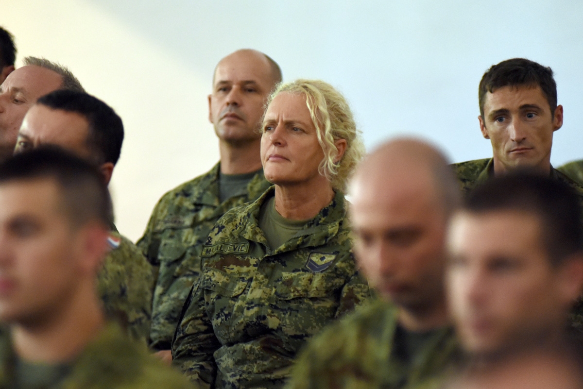 https://www.morh.hr/wp-content/gallery/krsticevic-odrzao-prezentaciju-u-93-zrakoplovnoj-bazi/dsc_9977.jpg