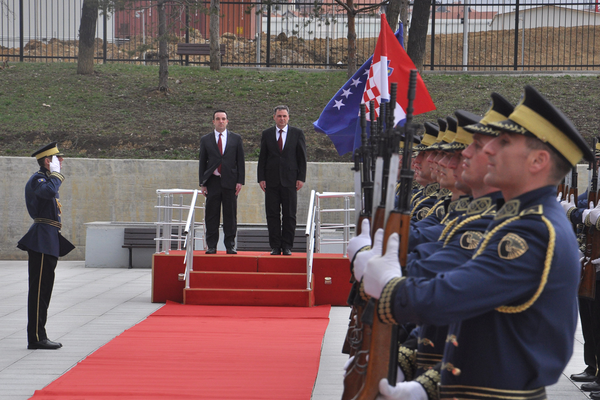 https://www.morh.hr/wp-content/gallery/ministar-buljevic-u-sluzbenom-posjetu-republici-kosovo/kosovo_07032016_01.jpg