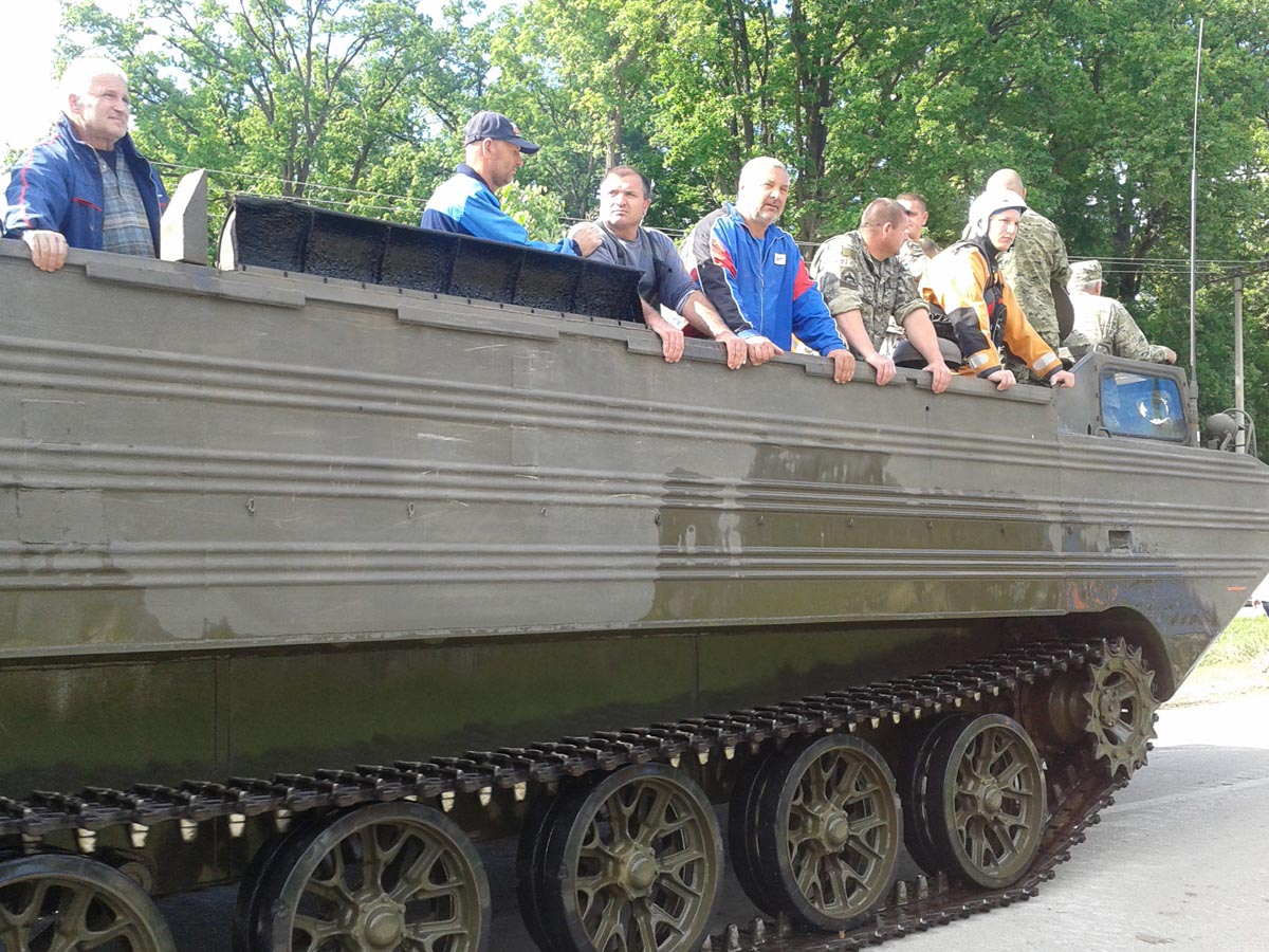 https://www.morh.hr/wp-content/gallery/ministar-kotromanovic-obisao-poplavljena-podrucja/mo_19052014_2.jpg