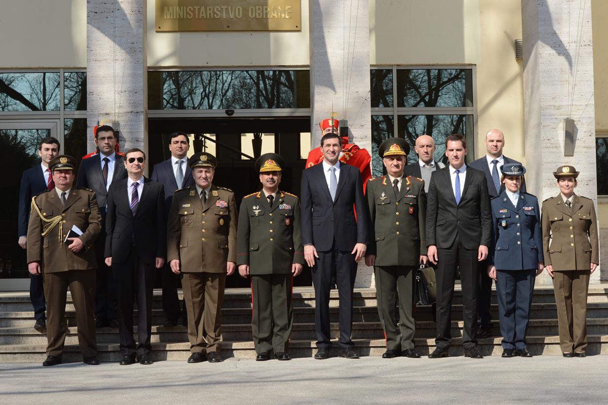 https://www.morh.hr/wp-content/gallery/ministar-kotromanovic-s-ministrom-obrane-azerbajdzana/mo_azer_10032015_12.jpg