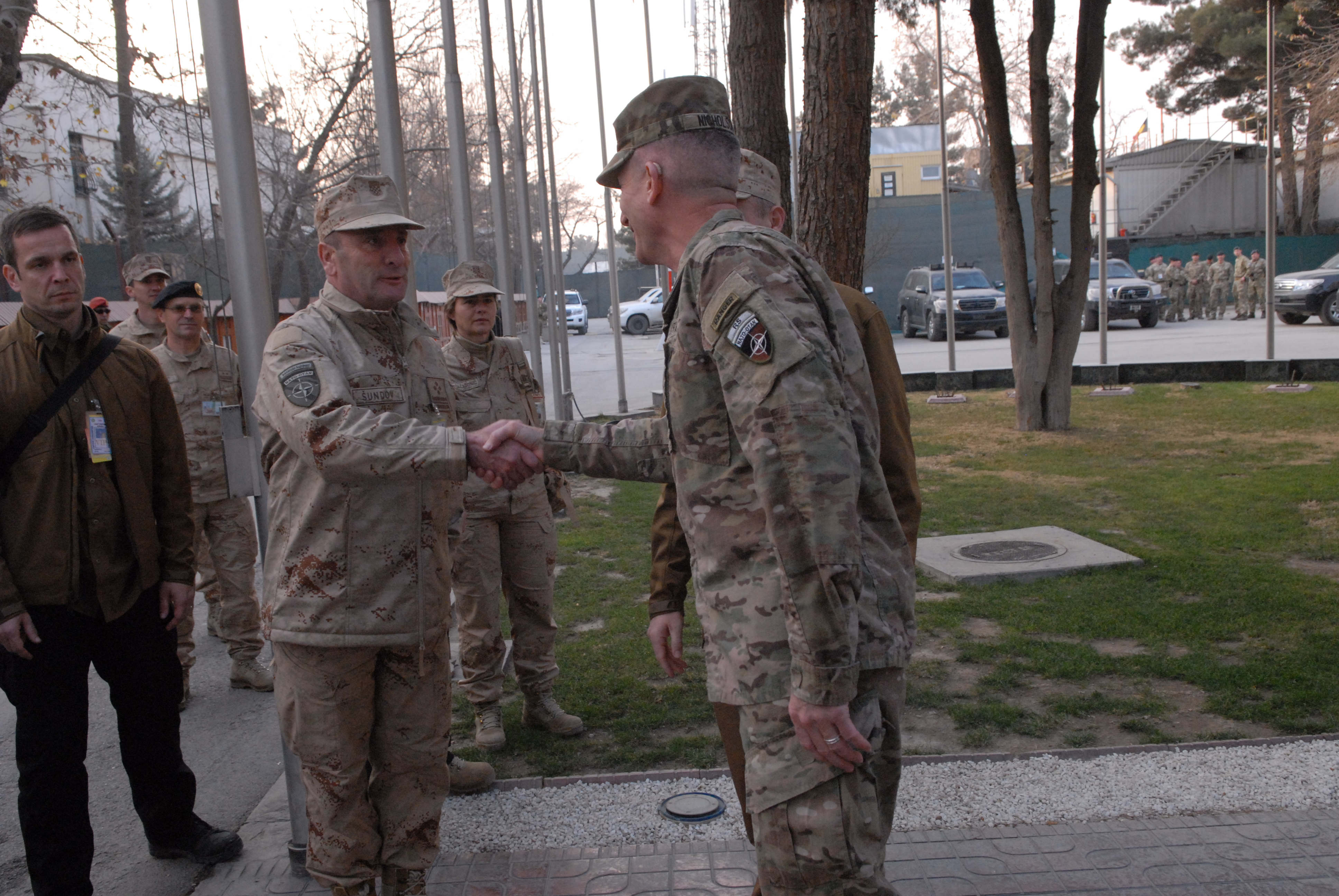 https://www.morh.hr/wp-content/gallery/ministar-krsticevic-i-general-sundov-sa-zapovjednikom-misije-odlucna-potpora/afg_16122016_02.jpg