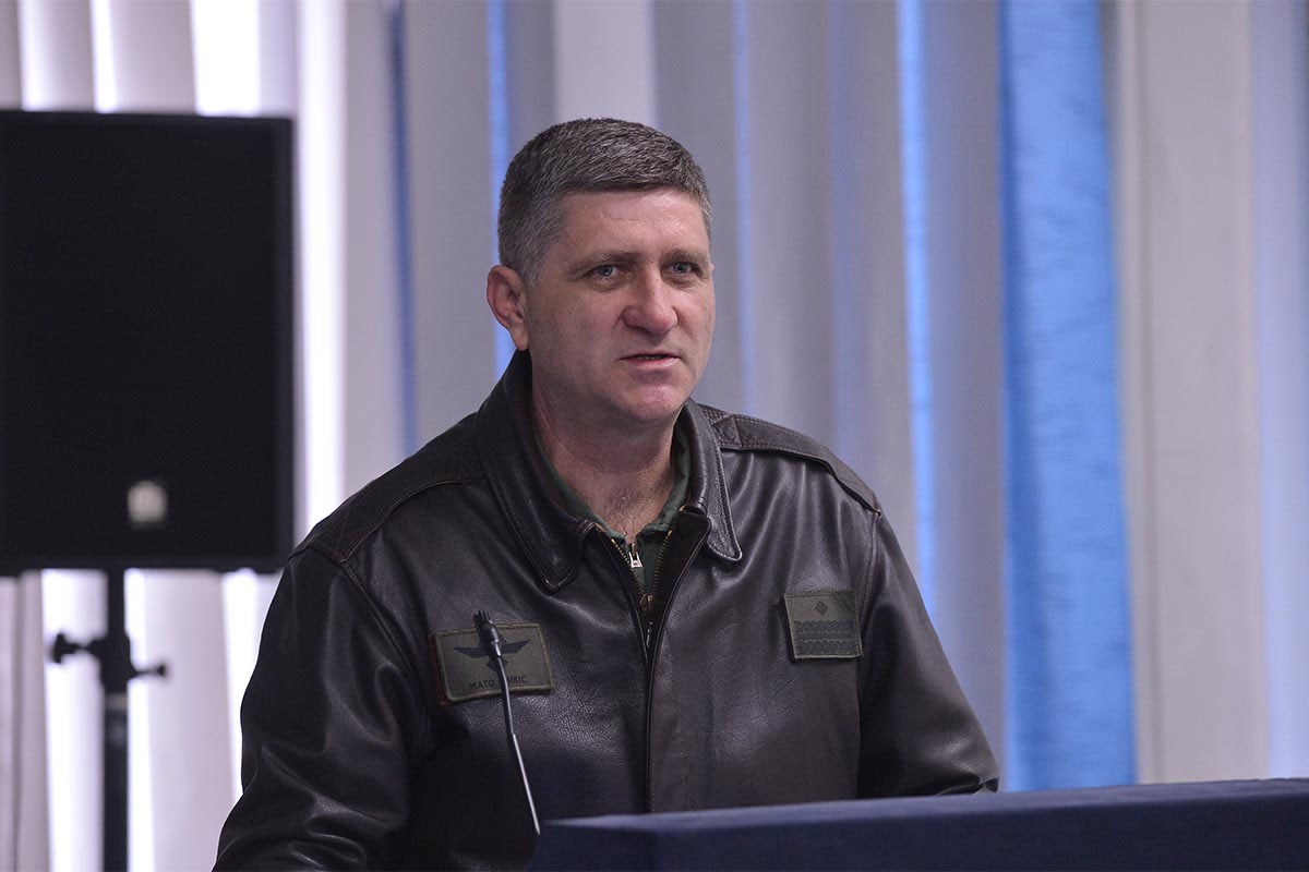 https://www.morh.hr/wp-content/gallery/ministar-krsticevic-i-general-sundov-u-zapovjednistvu-hrz-a/hrz_30032018_12.jpg