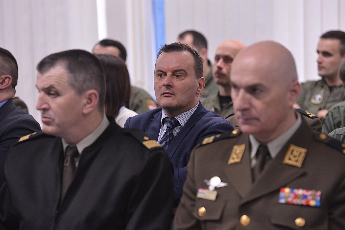 https://www.morh.hr/wp-content/gallery/ministar-krsticevic-i-general-sundov-u-zapovjednistvu-hrz-a/hrz_30032018_13.jpg