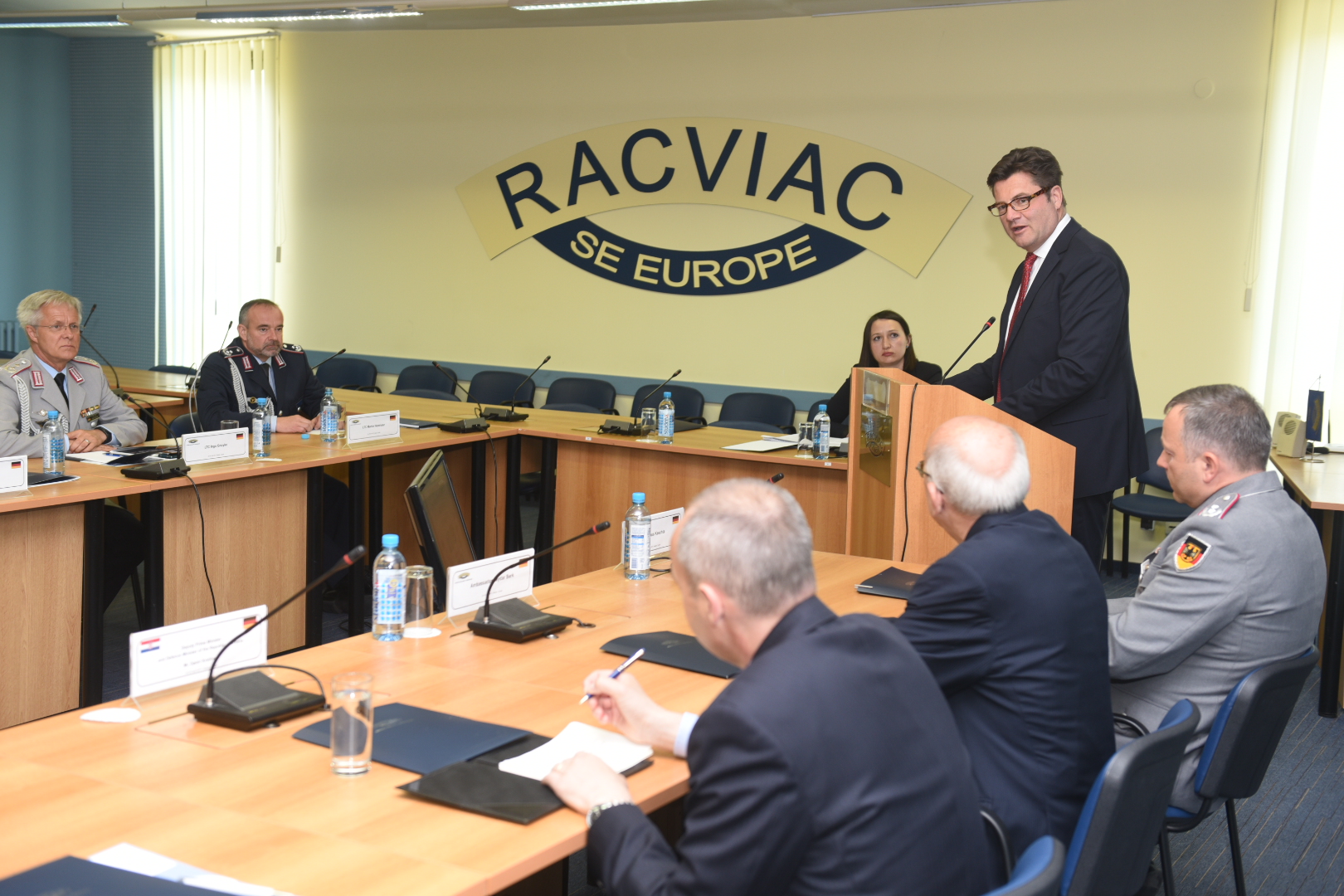 https://www.morh.hr/wp-content/gallery/ministar-krsticevic-na-balkansymposium-u-raciac-u/racviac_24042017_12.jpg