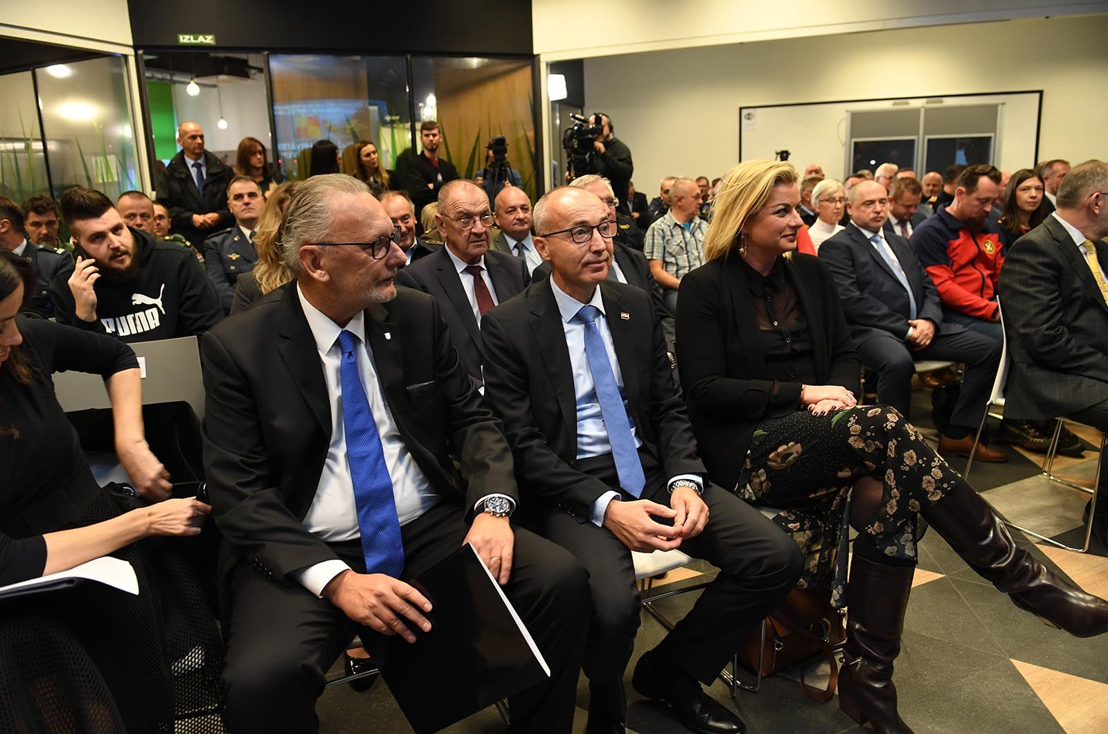 https://www.morh.hr/wp-content/gallery/ministar-krsticevic-na-konferenciji-o-pozarima/konferencija_pozari_u_hrvatskoj_190719_01.jpg