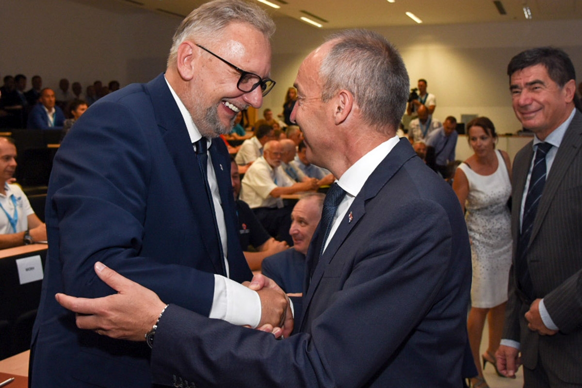 https://www.morh.hr/wp-content/gallery/ministar-krsticevic-na-konferenciji-o-sigurnosti-na-jadranu/sigurnost_na_jadranu_24072018_02.jpg
