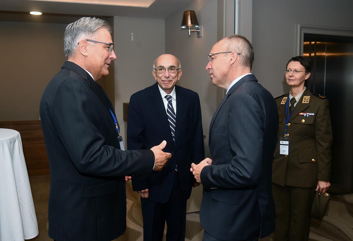 https://www.morh.hr/wp-content/gallery/ministar-krsticevic-na-konferenciji-o-zastiti-kriticne-infrastrukture/konferencija_27092018_02.jpg
