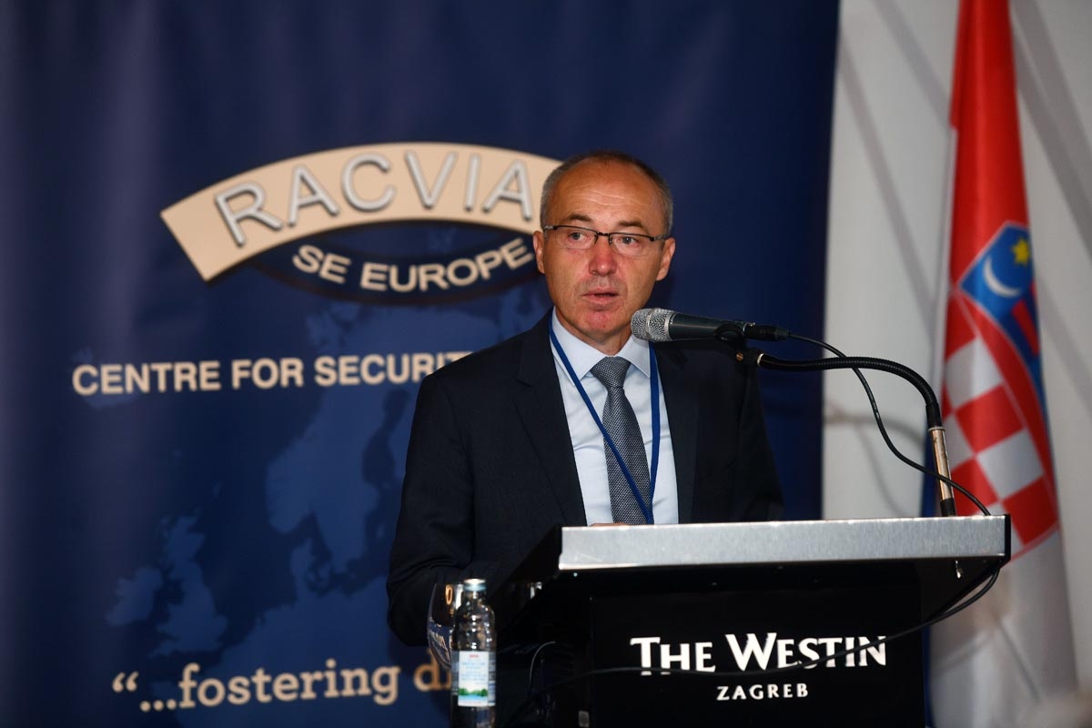https://www.morh.hr/wp-content/gallery/ministar-krsticevic-na-konferenciji-o-zastiti-kriticne-infrastrukture/konferencija_27092018_09.jpg