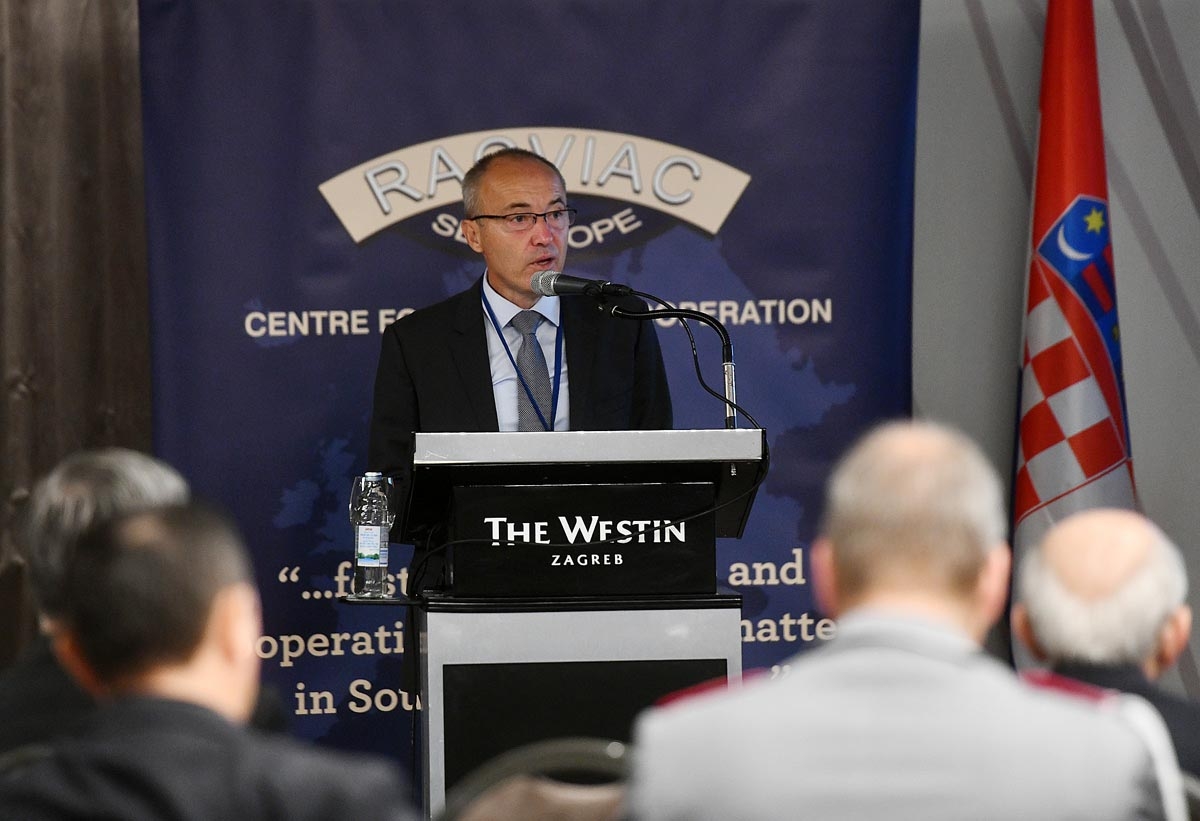 https://www.morh.hr/wp-content/gallery/ministar-krsticevic-na-konferenciji-o-zastiti-kriticne-infrastrukture/konferencija_27092018_14.jpg