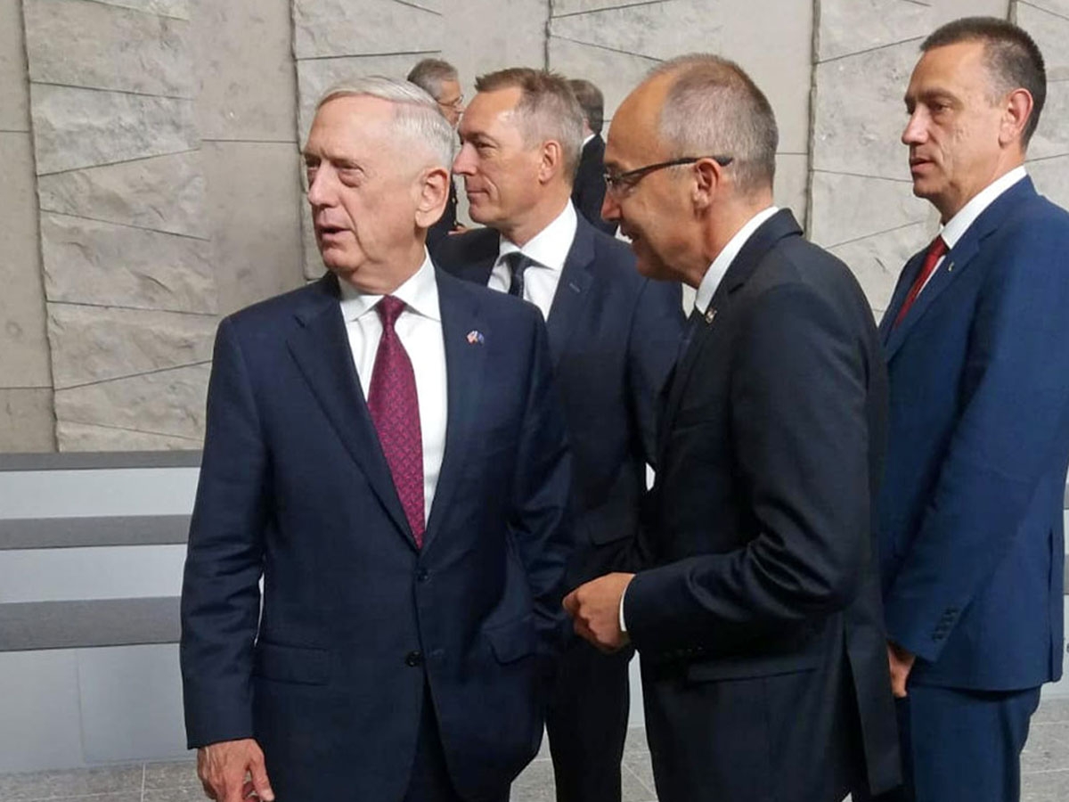 https://www.morh.hr/wp-content/gallery/ministar-krsticevic-na-sastanku-ministara-obrane-nato-a/bruxelles_08062018_05.jpg