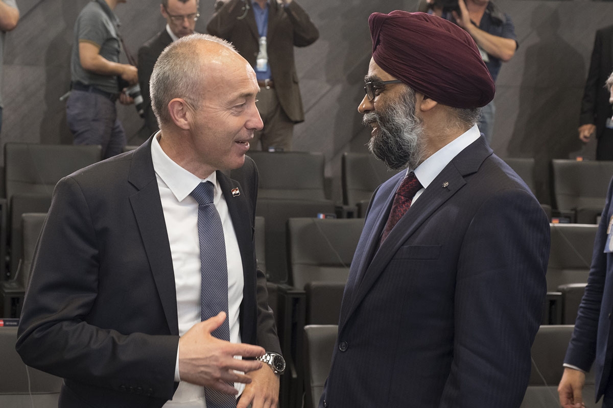 https://www.morh.hr/wp-content/gallery/ministar-krsticevic-na-sastanku-ministara-obrane-nato-a/bruxelles_08062018_10.jpg