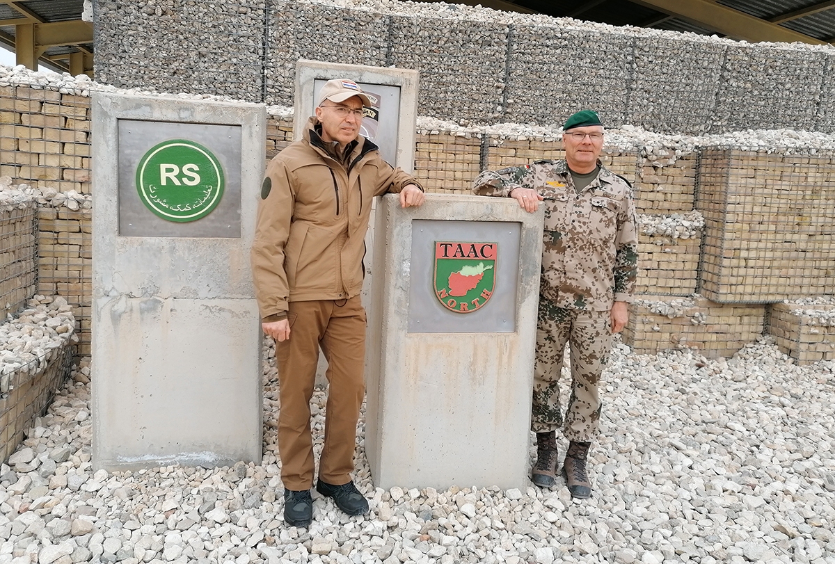 https://www.morh.hr/wp-content/gallery/ministar-krsticevic-posjetio-hrvatske-vojnike-u-kampu-marmal-u-afganistanu/20191218_afganistan_05.jpg