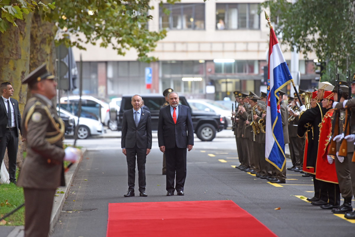 https://www.morh.hr/wp-content/gallery/ministar-krsticevic-s-izraelskim-ministrom-obrane-liebermanom-dopuna/israel_ph_tb_26092017_03.jpg