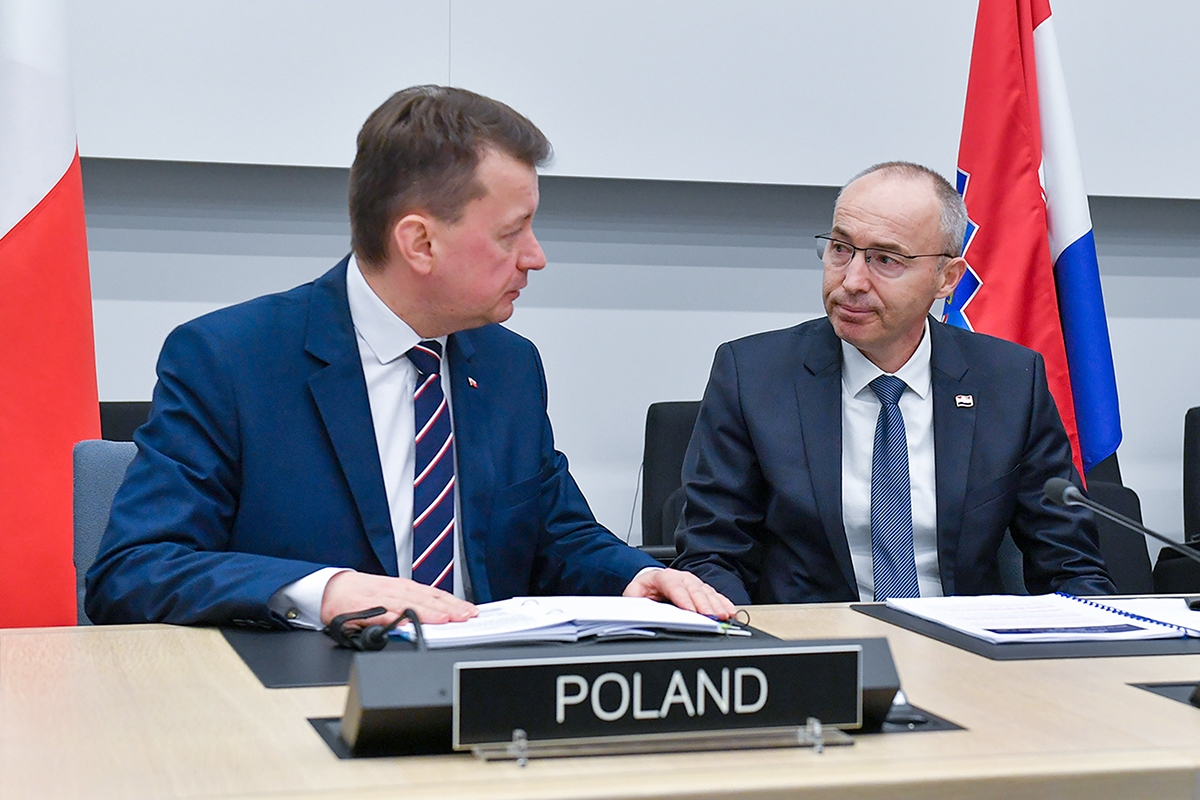 https://www.morh.hr/wp-content/gallery/ministar-krsticevic-s-ministrima-obrane-poljske-i-litve/20200212_bruxeless_09.jpg