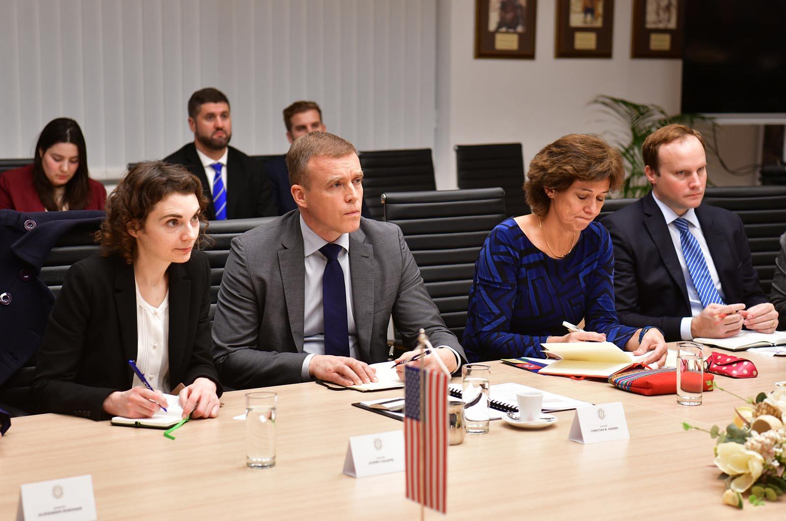https://www.morh.hr/wp-content/gallery/ministar-krsticevic-s-predstavnicima-americke-gospodarske-komore-pri-eu/krsticevic_amchameu_mod_croatia_19072019_05.jpg