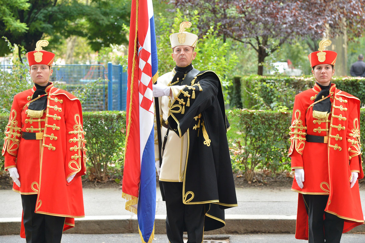 https://www.morh.hr/wp-content/gallery/ministar-krsticevic-sa-svedskim-ministrom-obrane-hultqvistom/sv_25092017_04.jpg