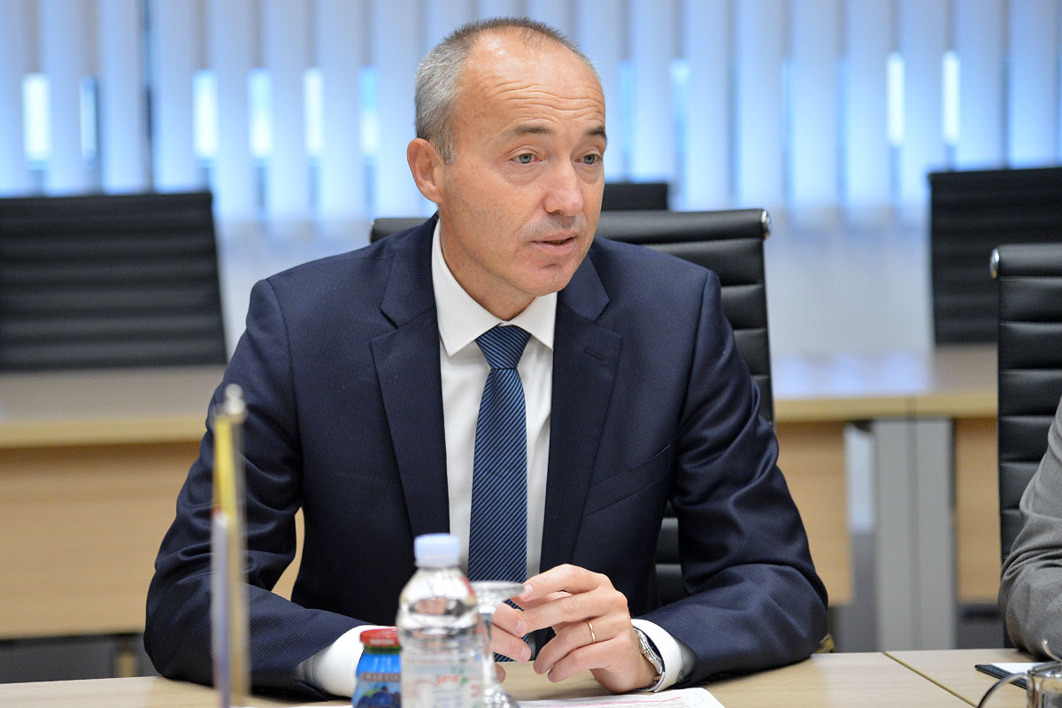 https://www.morh.hr/wp-content/gallery/ministar-krsticevic-sa-svedskim-ministrom-obrane-hultqvistom/sv_25092017_22.jpg