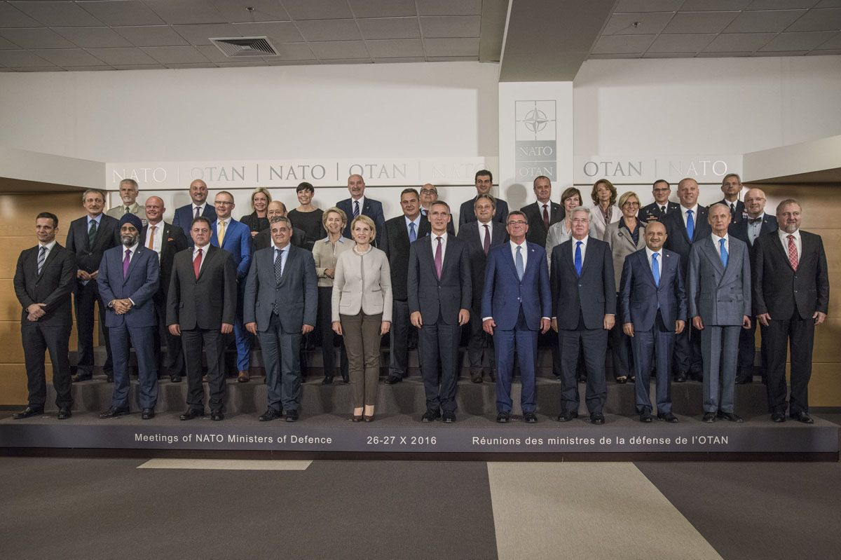 https://www.morh.hr/wp-content/gallery/ministar-obrane-damir-krsticevic-na-ministarskom-sastanku-nato-a/nato_26102016_3.jpg