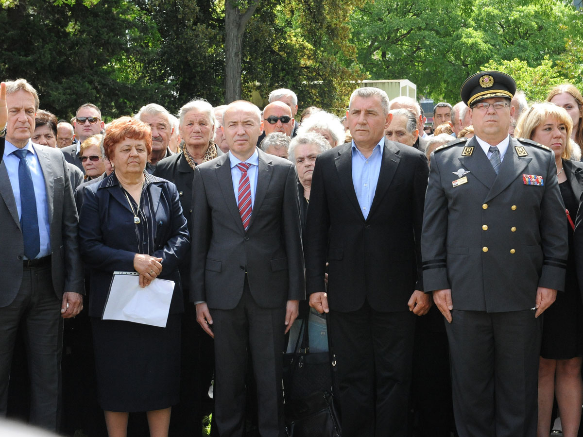 https://www.morh.hr/wp-content/gallery/ministar-obrane-na-otkrivanju-spomenika-poginulim-braniteljima/zadar_11052017_05.jpg