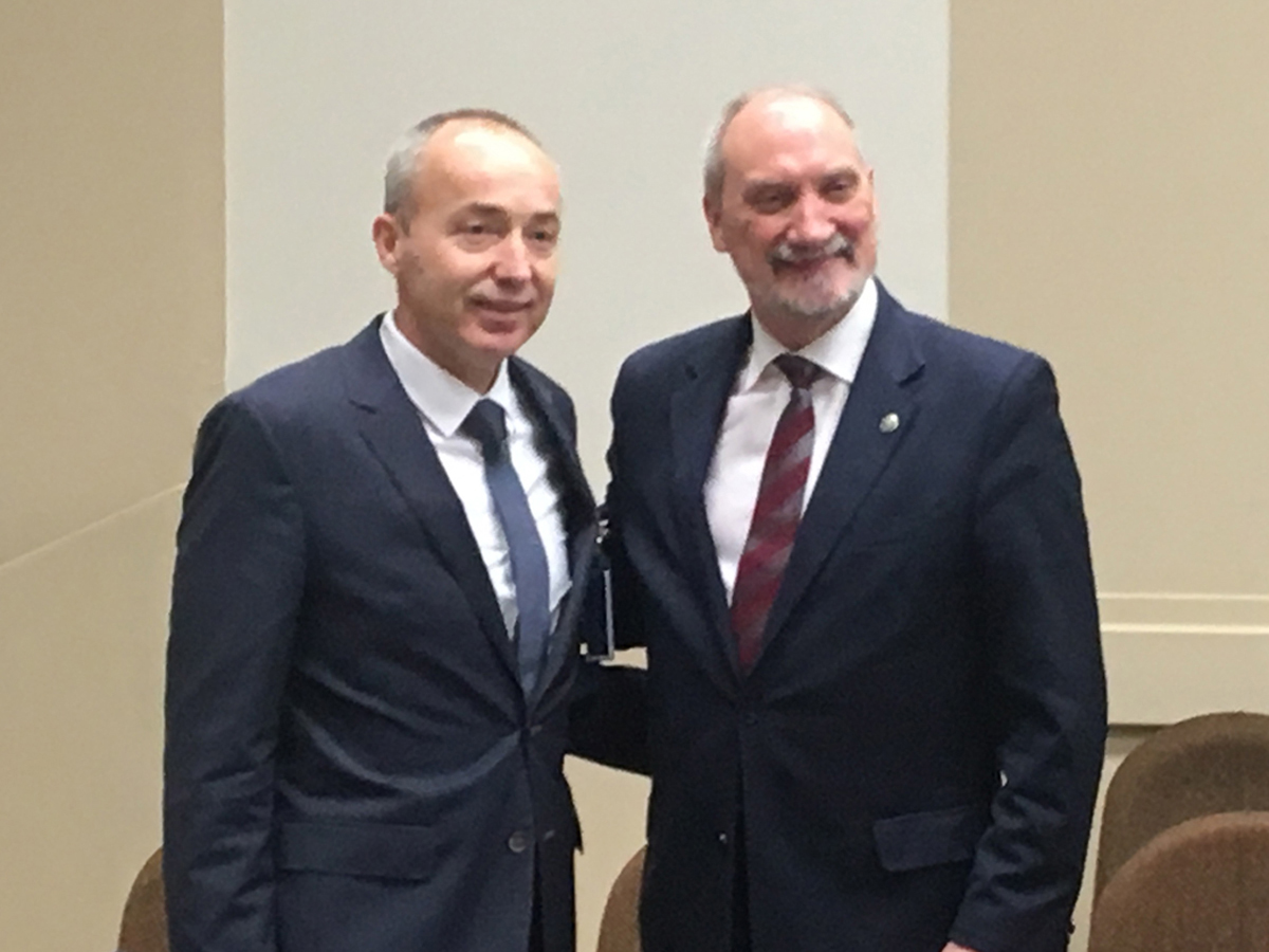 https://www.morh.hr/wp-content/gallery/ministar-obrane-odrzao-bilateralne-sastanke-u-bruxelesu/pol_11.jpg