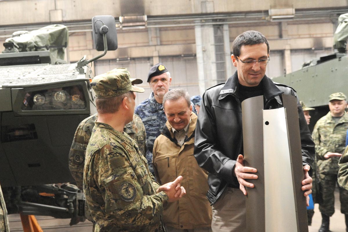 https://www.morh.hr/wp-content/gallery/ministar-obrane-u-posjetu-remontnom-zavodu-zzp-a/ztz_20032013_03.jpg