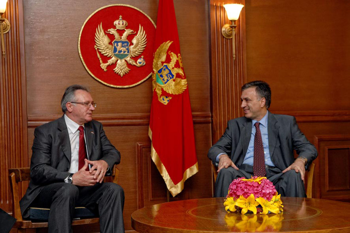 https://www.morh.hr/wp-content/gallery/ministar-vukeli-u-bilateralnom-posjetu-crnoj-gori/podgorica_8_05072010.jpg