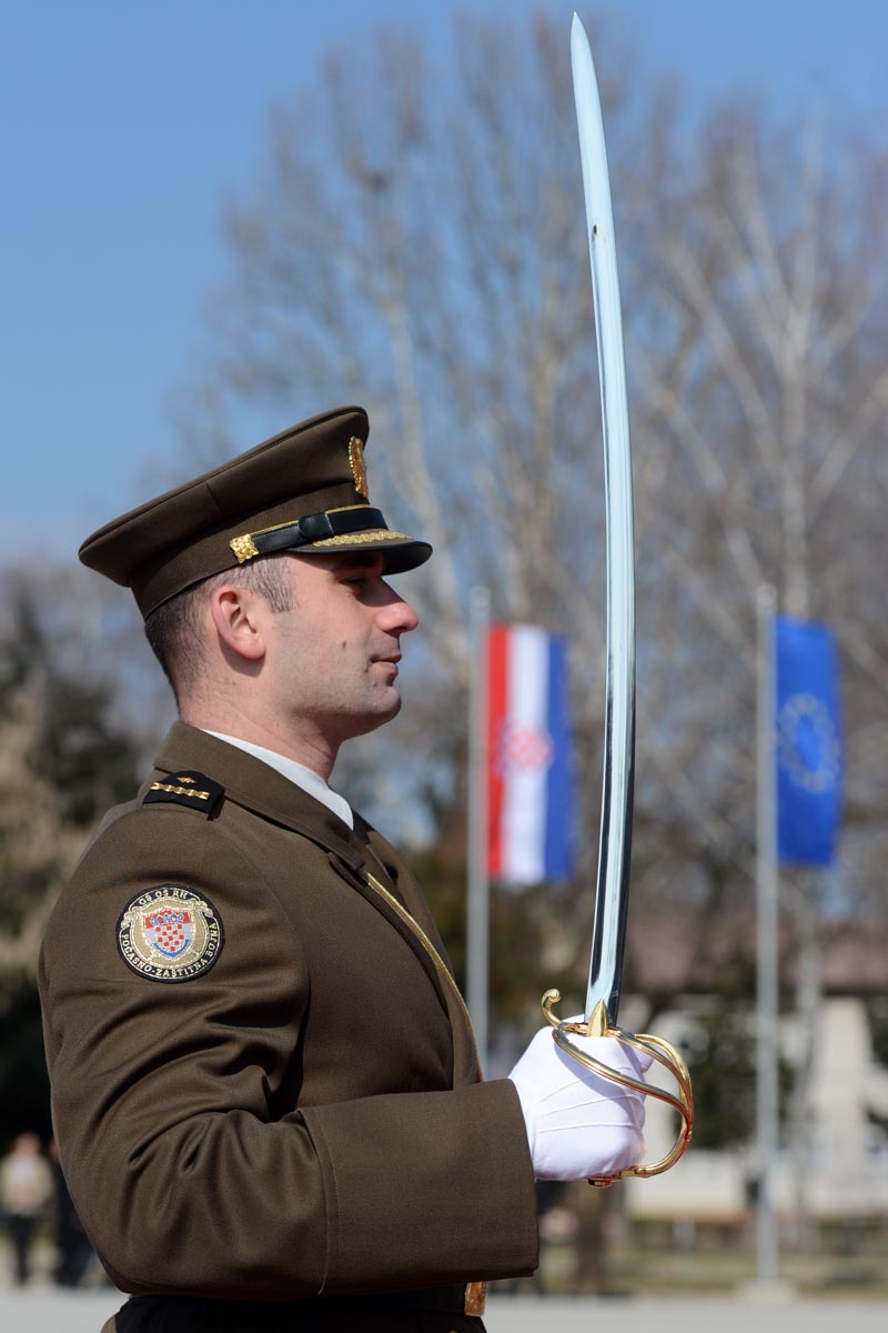 https://www.morh.hr/wp-content/gallery/ministrica-obrane-crne-gore-u-posjetu-hrvatskoj/mo_hr-cg_04032013_02.JPG