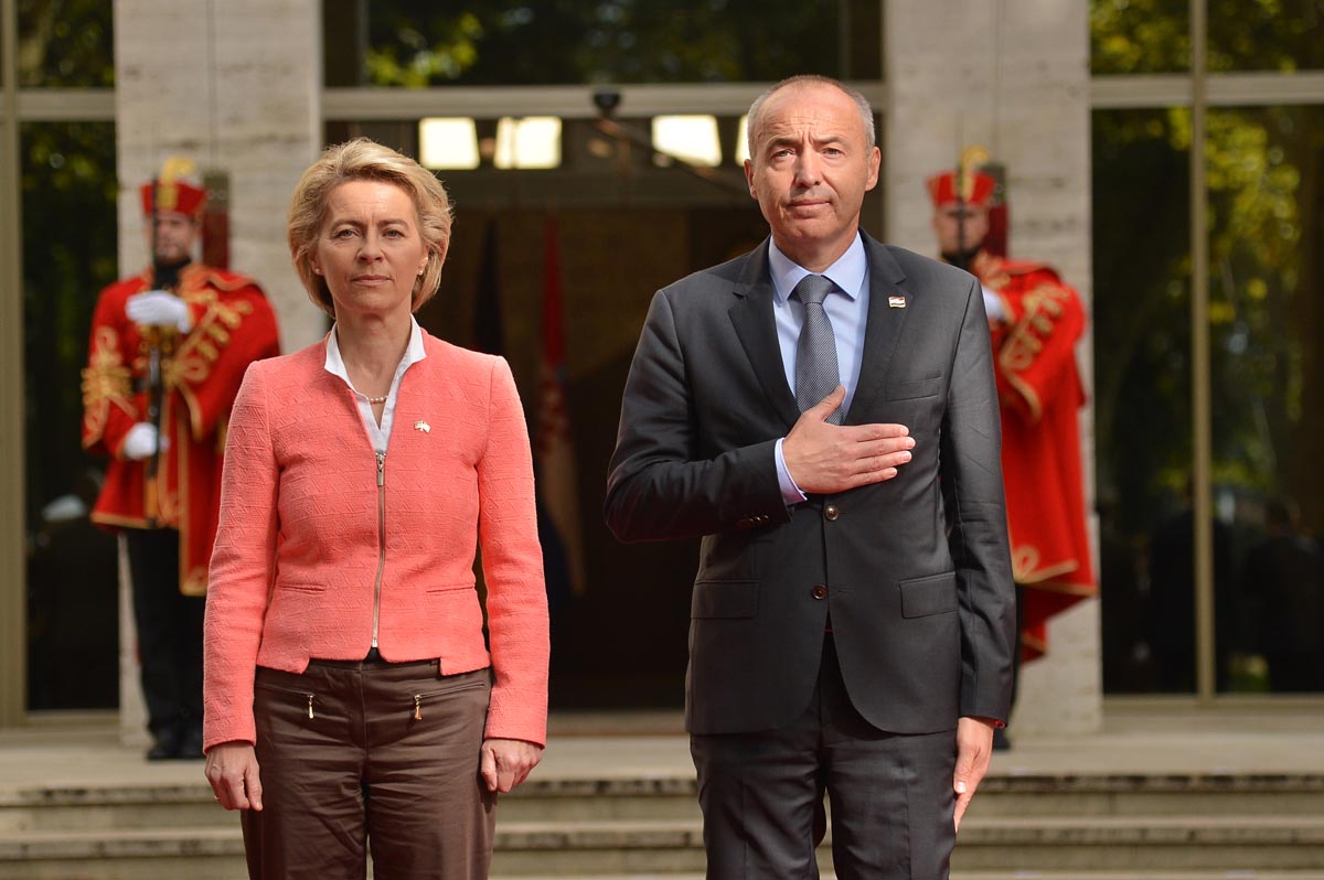https://www.morh.hr/wp-content/gallery/ministrica-obrane-savezne-republike-njemacke-u-posjetu-morh-u/mo_srnj_04102017_10.jpg