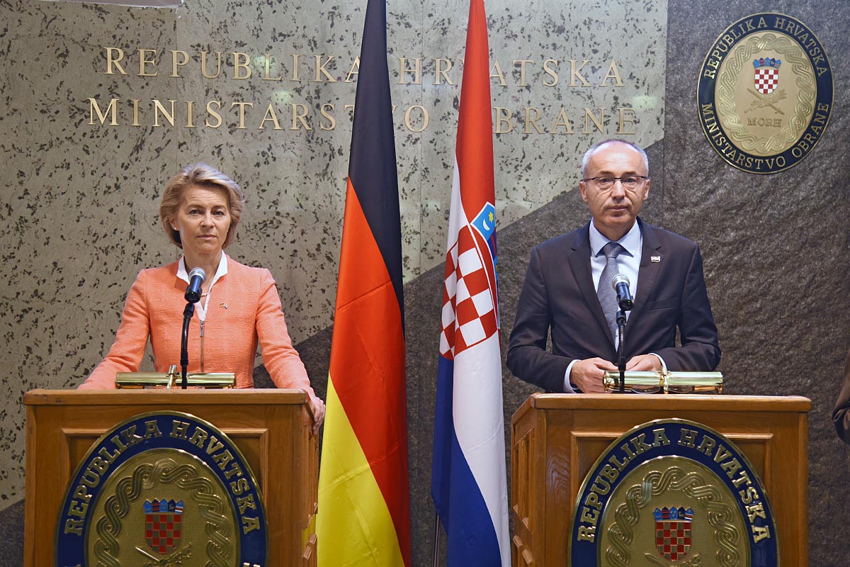 https://www.morh.hr/wp-content/gallery/ministrica-obrane-savezne-republike-njemacke-u-posjetu-morh-u/mo_srnj_04102017_31.jpg