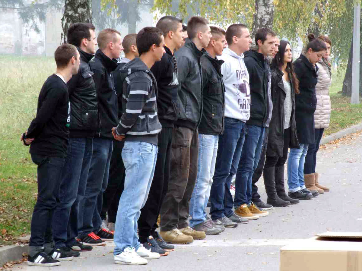 https://www.morh.hr/wp-content/gallery/morh-potpisao-740-ugovora-o-prijemu-u-djelatnu-vojnu-sluzbu/pozega_04112014_4.jpg