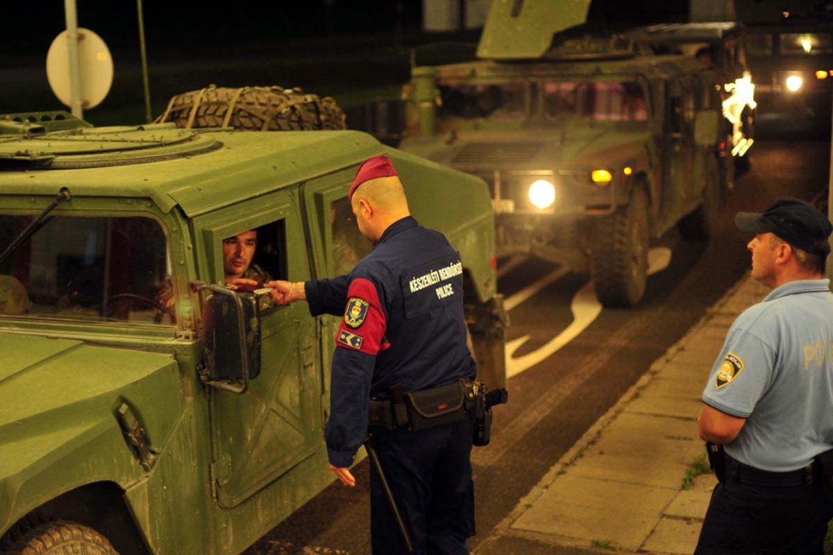https://www.morh.hr/wp-content/gallery/multinacionalna-bojna-krenula-iz-hrvatske-prema-madarskoj/immediate_response_19_01062019_29.jpg