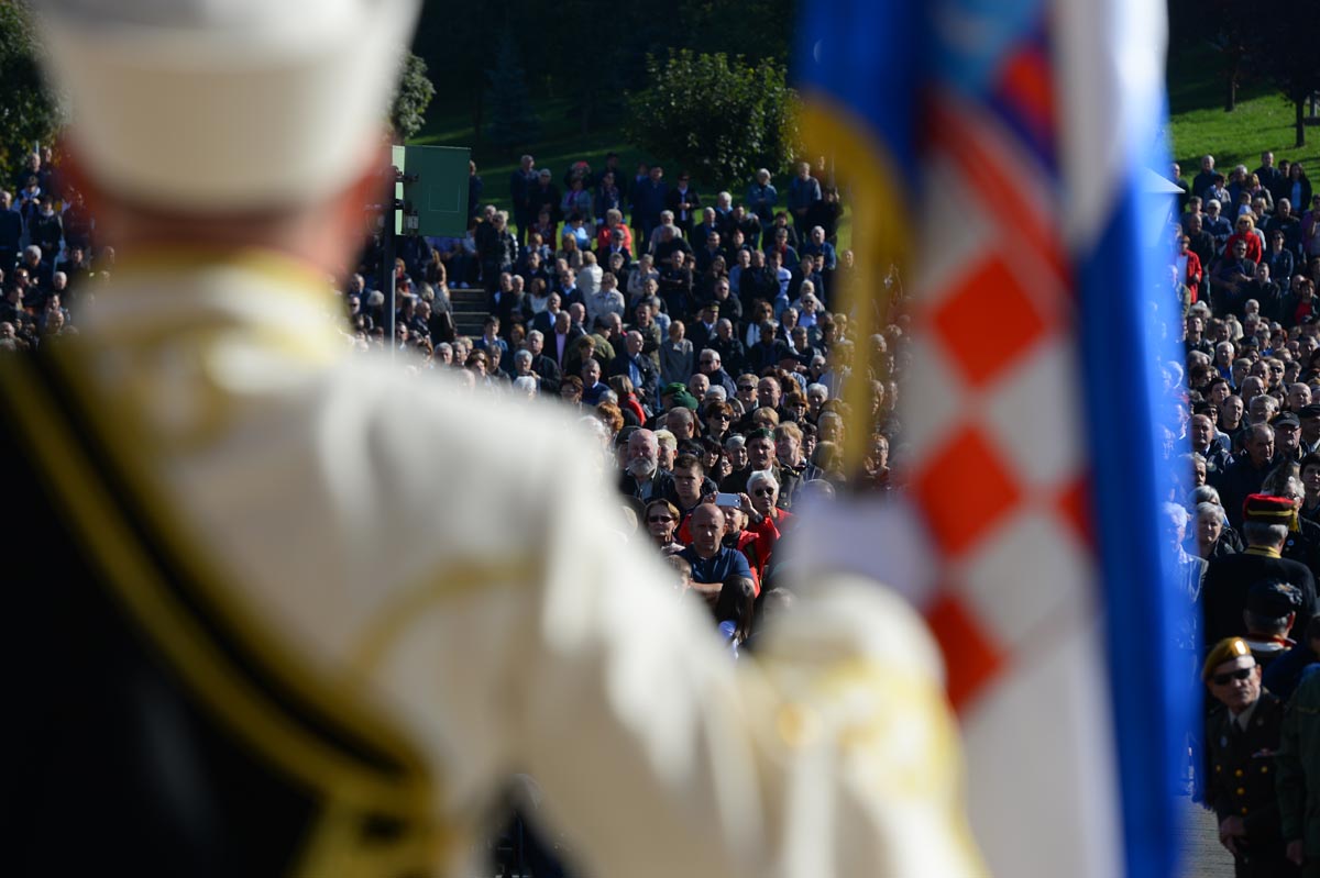 https://www.morh.hr/wp-content/gallery/na-25-vojno-redarstvenom-hodocascu-molimo-za-mir-i-zajednistvo/mbistrica_01102017_18.jpg