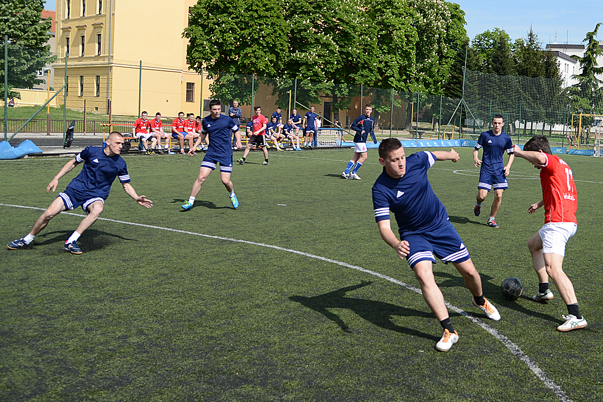 https://www.morh.hr/wp-content/gallery/na-hrvatskom-vojnom-ucilistu-zavrsen-sportski-dan/sport_22042016_06.jpg