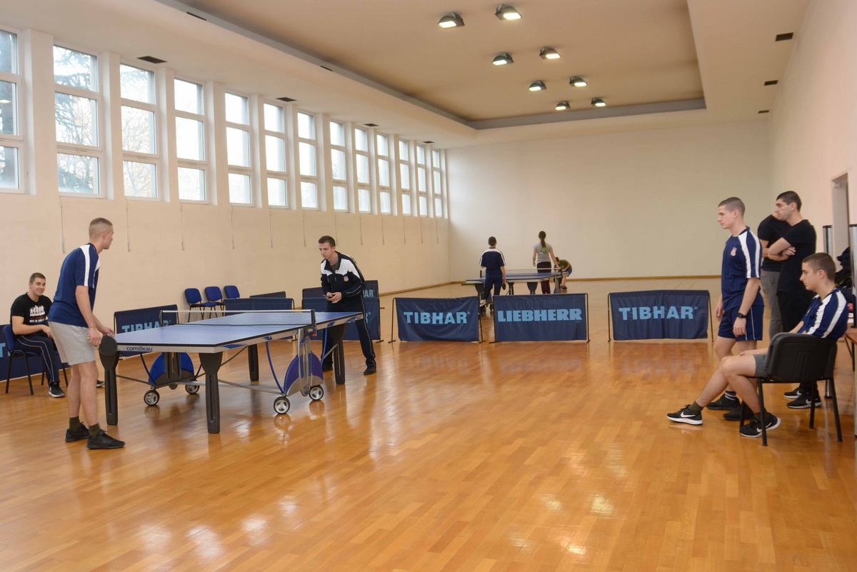 https://www.morh.hr/wp-content/gallery/na-hvu-dr-franjo-tudman-odrzan-sportski-dan/sportski_dan_hvu_061218_05.jpg