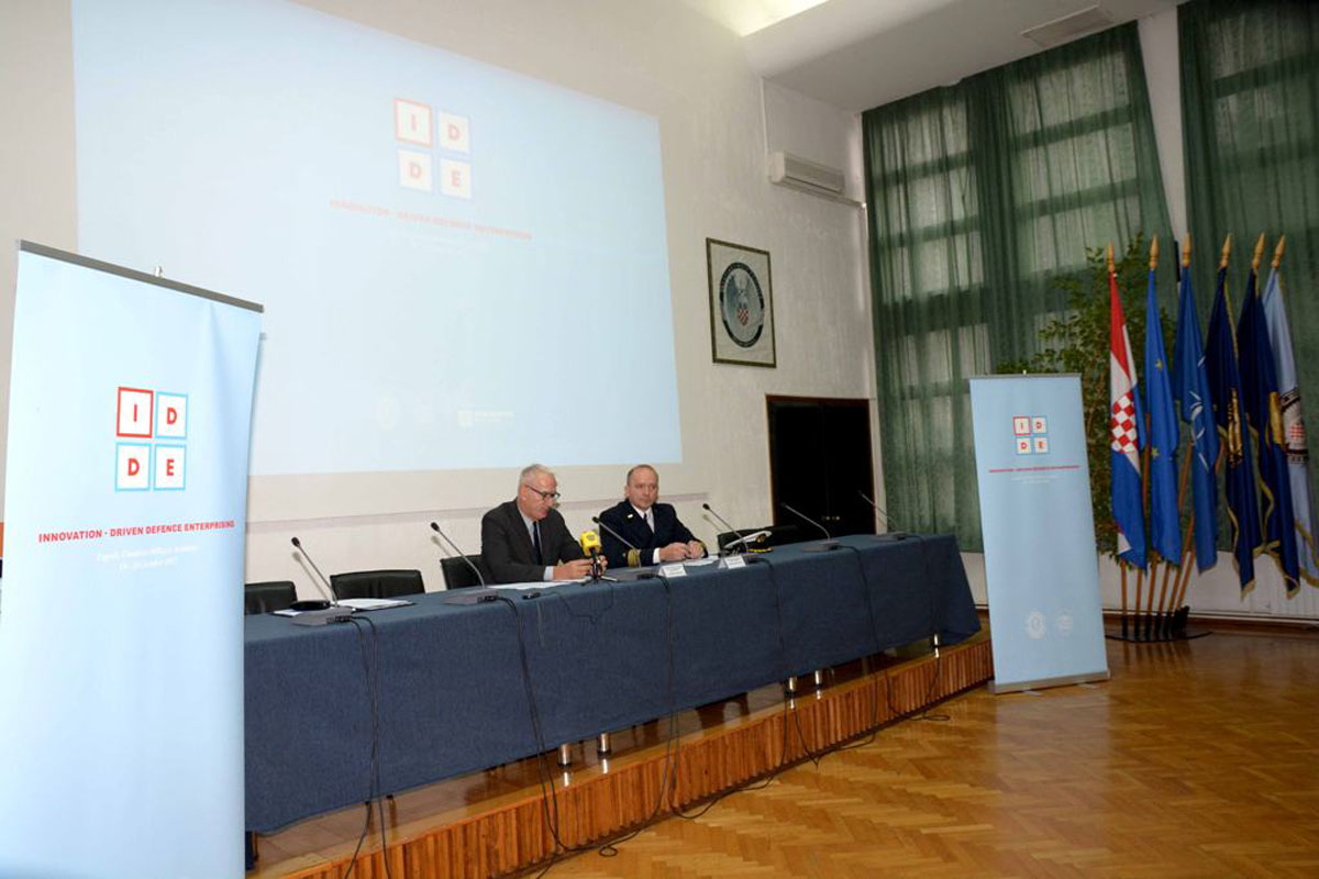https://www.morh.hr/wp-content/gallery/na-hvu-odrzana-konferencija-za-medije-povodom-konferencije-idde/idde_16102015_1.jpg