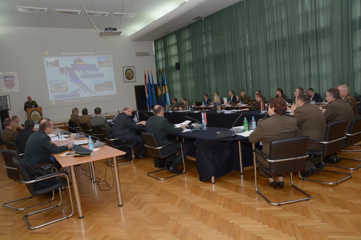 https://www.morh.hr/wp-content/gallery/na-hvu-odrzana-medunarodna-godisnja-konferencija-cefme/cefme_27102016_14.jpg