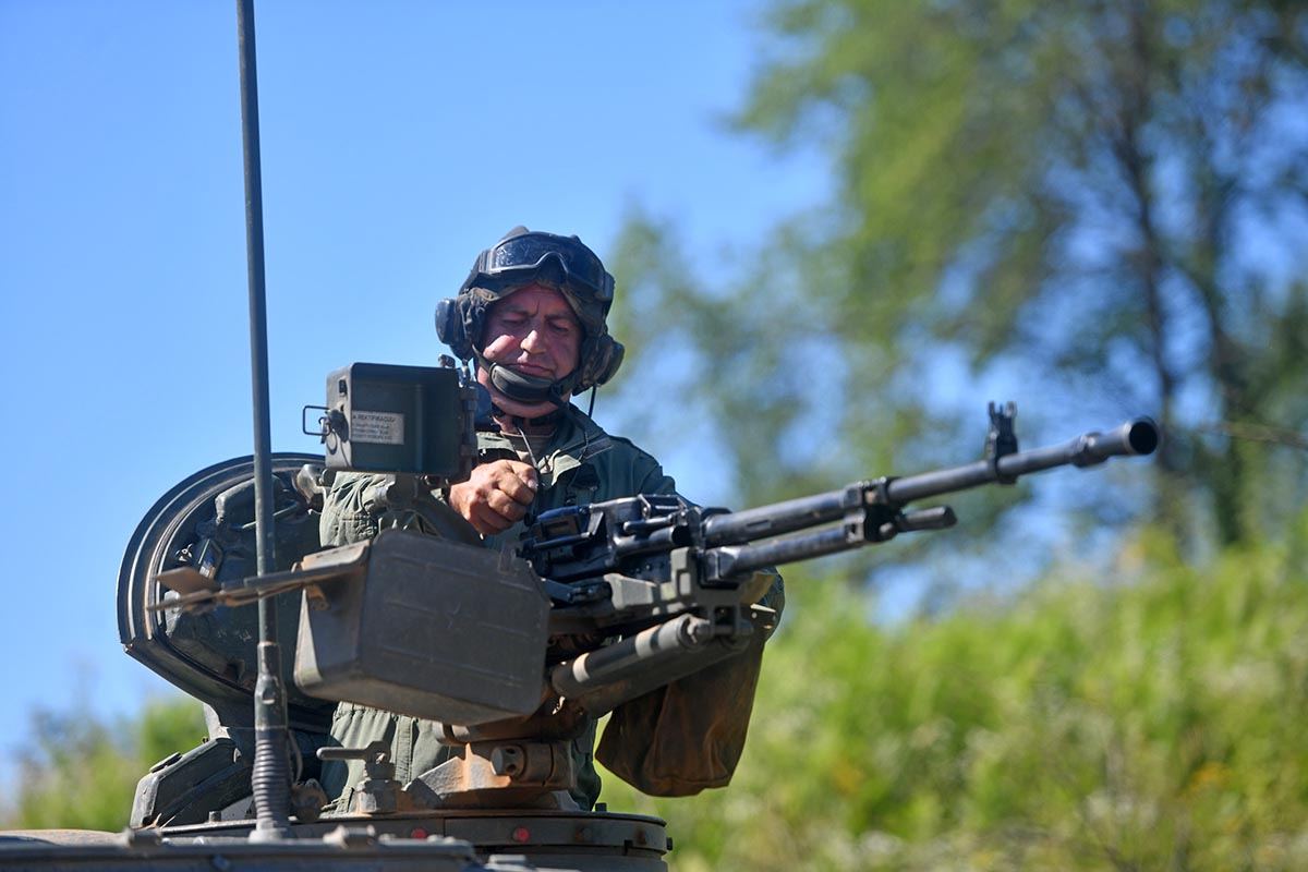 https://www.morh.hr/wp-content/gallery/na-vojnom-poligonu-u-slunju-odrzana-vjezba-puma-19/puma_19_03062019_48.jpg