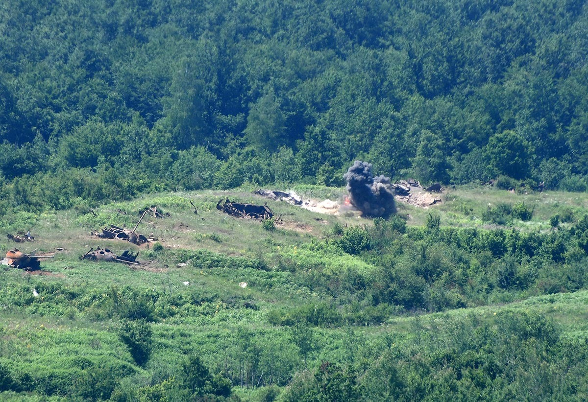 https://www.morh.hr/wp-content/gallery/na-vojnom-poligonu-u-slunju-odrzana-vjezba-puma-19/puma_19_03062019_54.jpg