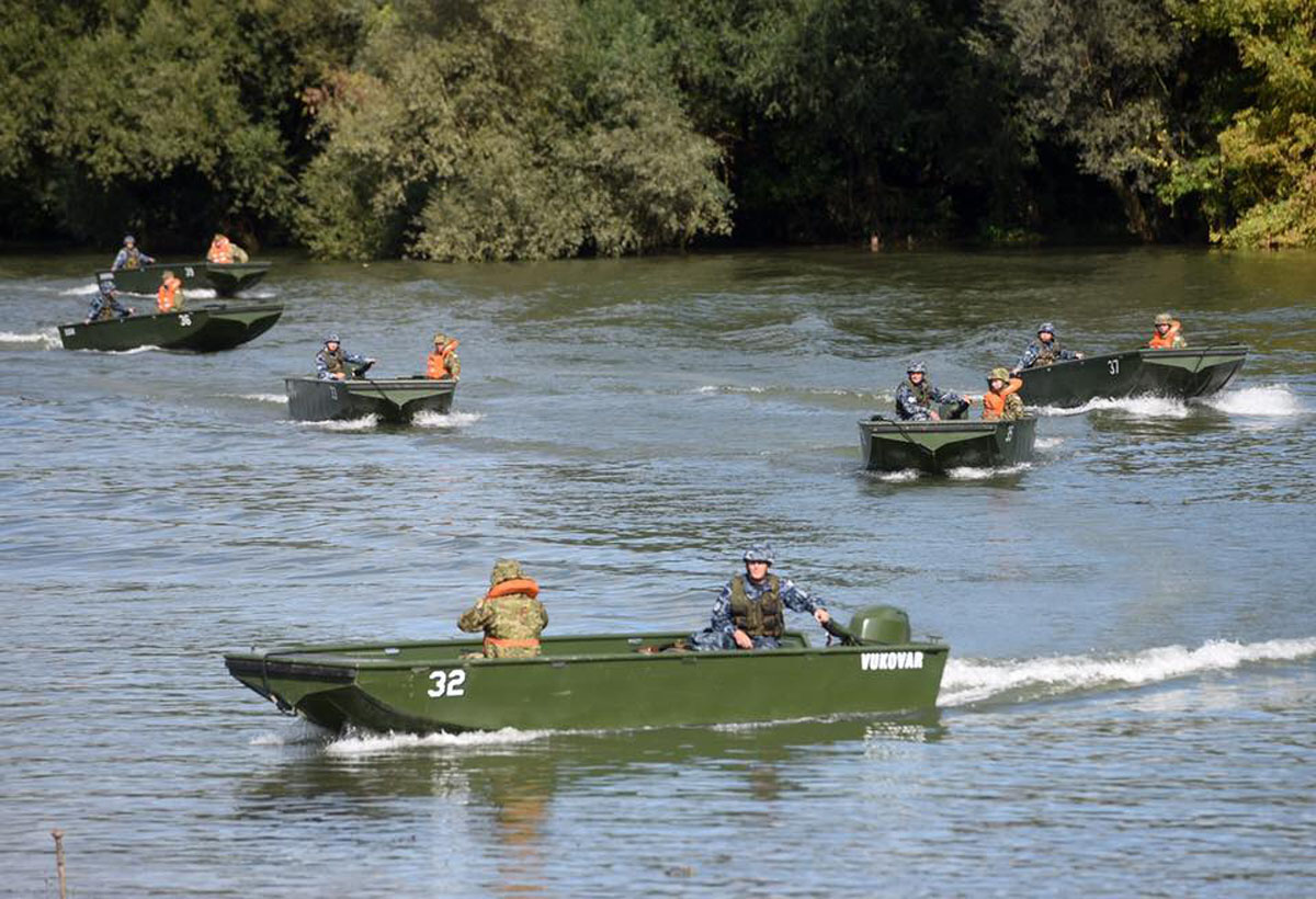 https://www.morh.hr/wp-content/gallery/na-vojnom-vjezbalistu-kupa-odrzana-vojna-vjezba-kupa-17/kupa_14092017_07.jpg