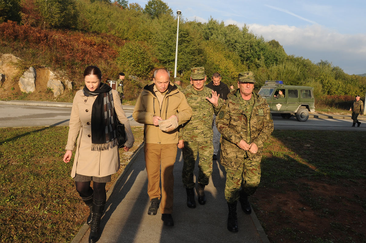 https://www.morh.hr/wp-content/gallery/na-vp-slunj-odrzana-vjezba-udar-17/udar_mc_03102017_01.jpg
