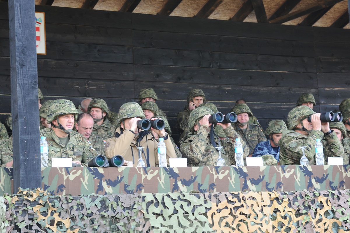 https://www.morh.hr/wp-content/gallery/na-vp-slunj-odrzana-vjezba-udar-17/udar_mc_03102017_03.jpg