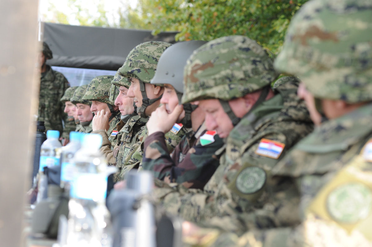https://www.morh.hr/wp-content/gallery/na-vp-slunj-odrzana-vjezba-udar-17/udar_mc_03102017_06.jpg