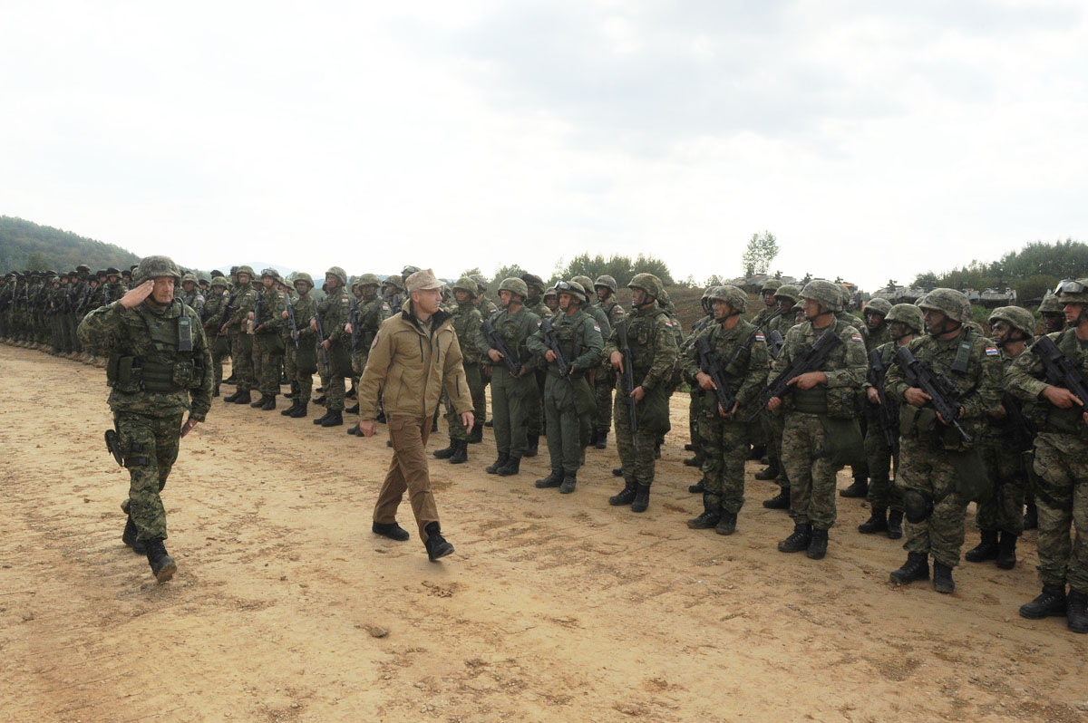 https://www.morh.hr/wp-content/gallery/na-vp-slunj-odrzana-vjezba-udar-17/udar_mc_03102017_16.jpg