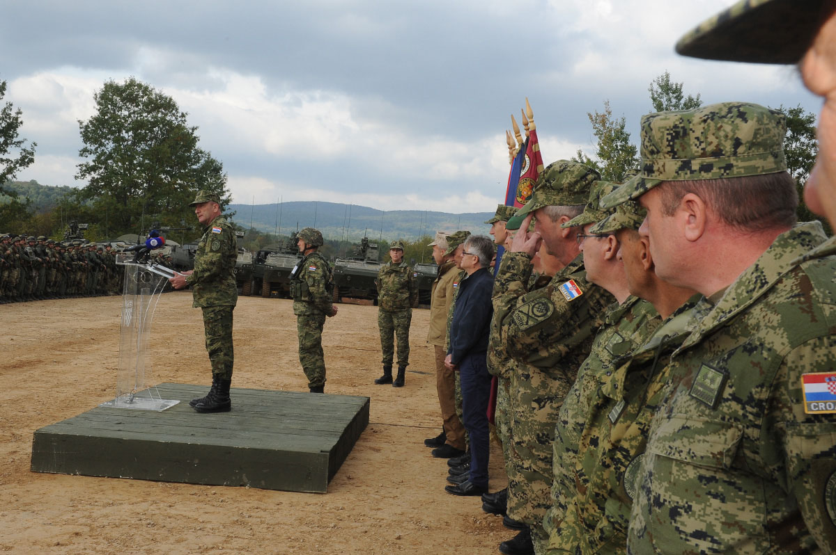 https://www.morh.hr/wp-content/gallery/na-vp-slunj-odrzana-vjezba-udar-17/udar_mc_03102017_18.jpg