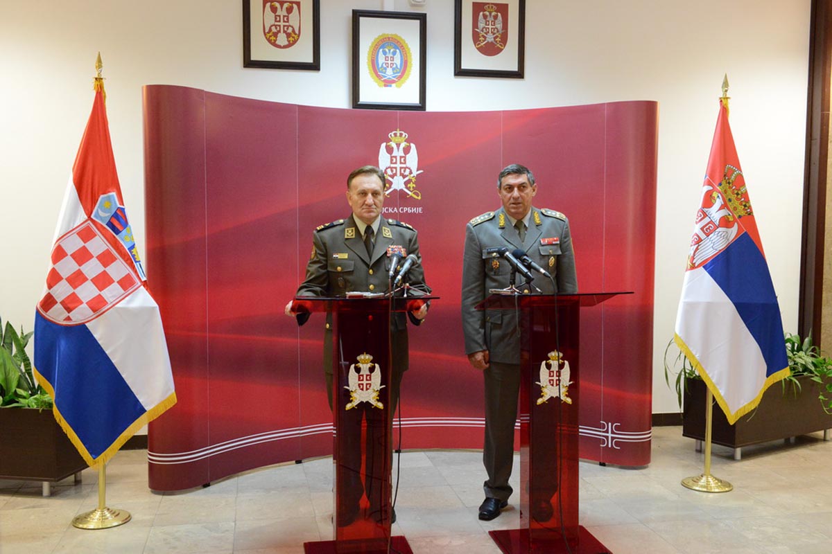 https://www.morh.hr/wp-content/gallery/nacelnik-glavnog-stozera-osrh-u-sluzbenom-posjetu-srbiji/lovric_05092013_02.jpg