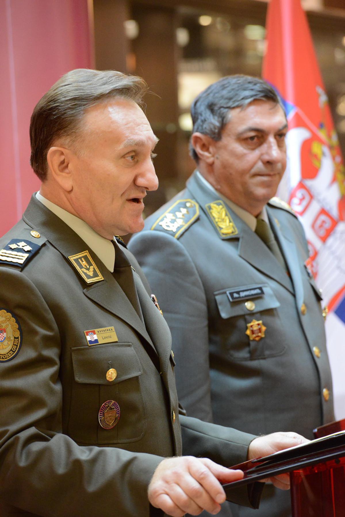 https://www.morh.hr/wp-content/gallery/nacelnik-glavnog-stozera-osrh-u-sluzbenom-posjetu-srbiji/lovric_05092013_03.jpg