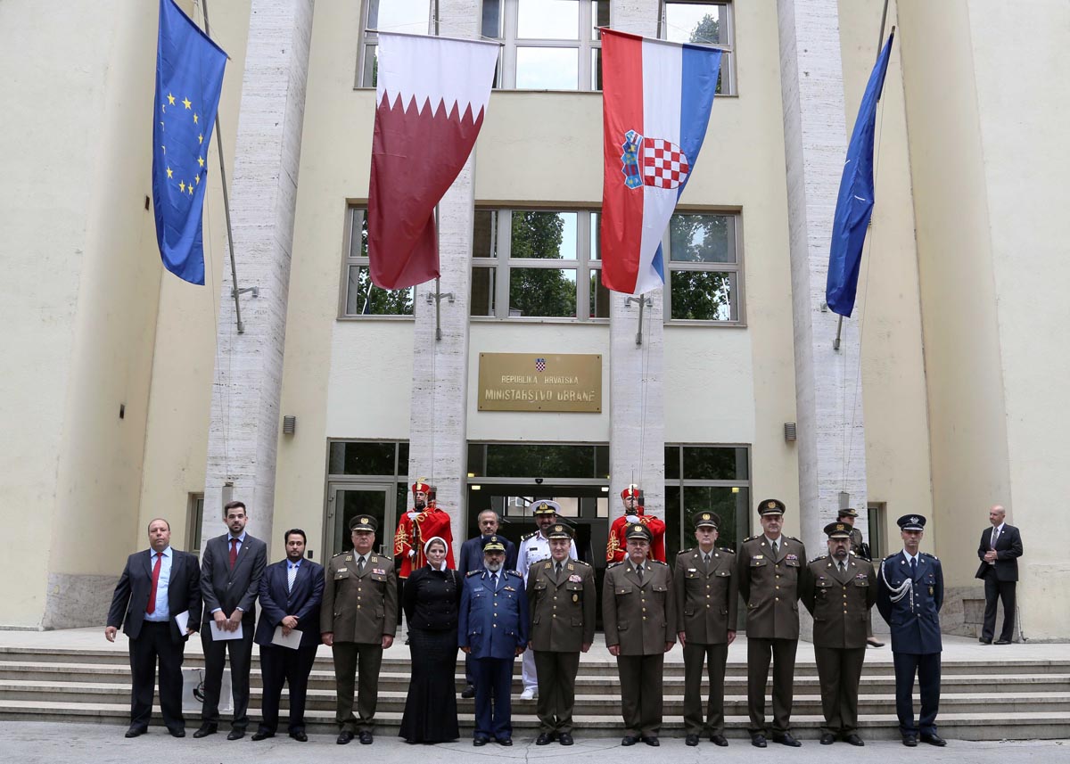 https://www.morh.hr/wp-content/gallery/nacelnik-gs-os-drzave-katar-u-posjetu-oruzanim-snagama-rh/ngs_k_12062014_2.jpg