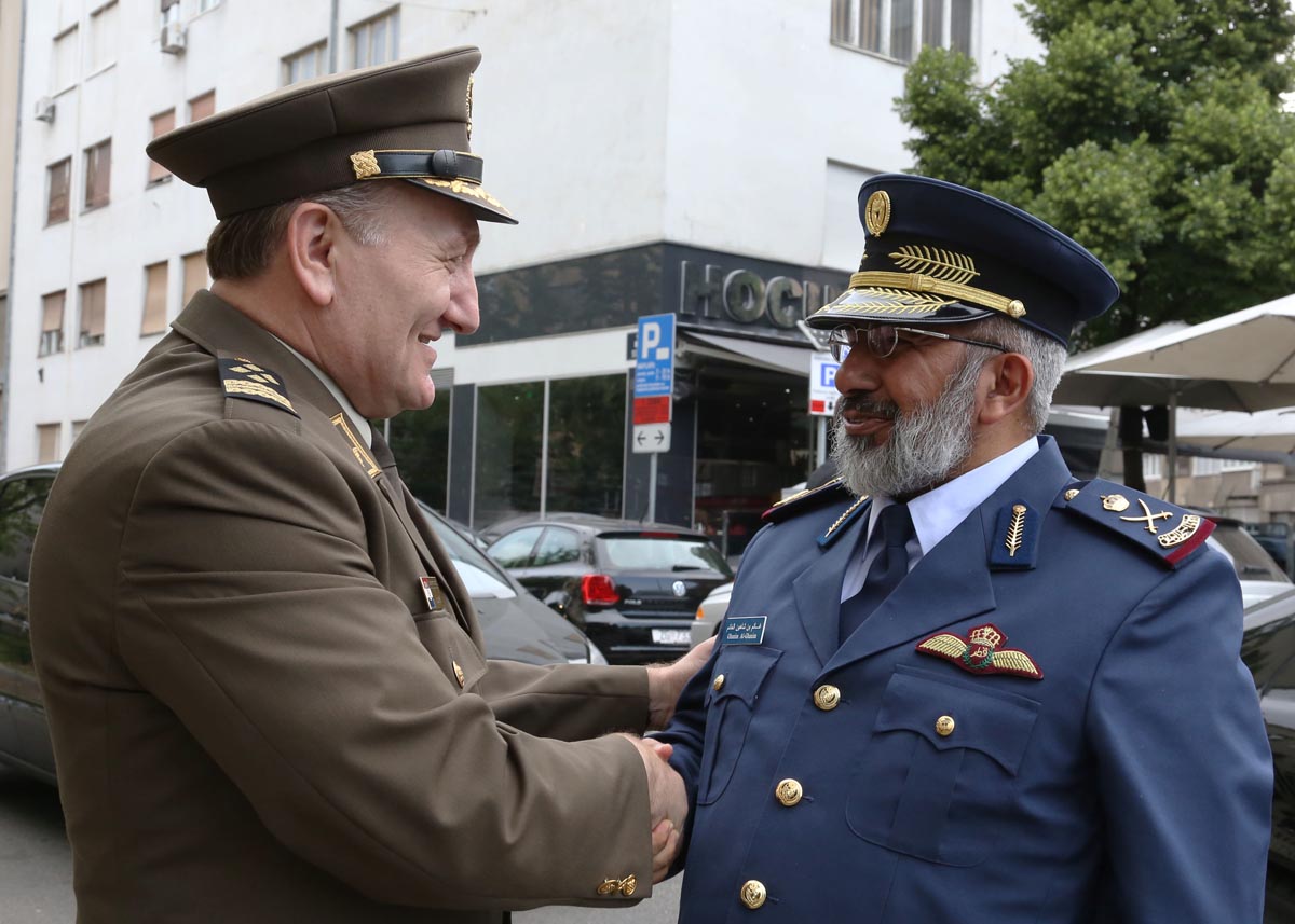 https://www.morh.hr/wp-content/gallery/nacelnik-gs-os-drzave-katar-u-posjetu-oruzanim-snagama-rh/ngs_k_12062014_5.jpg
