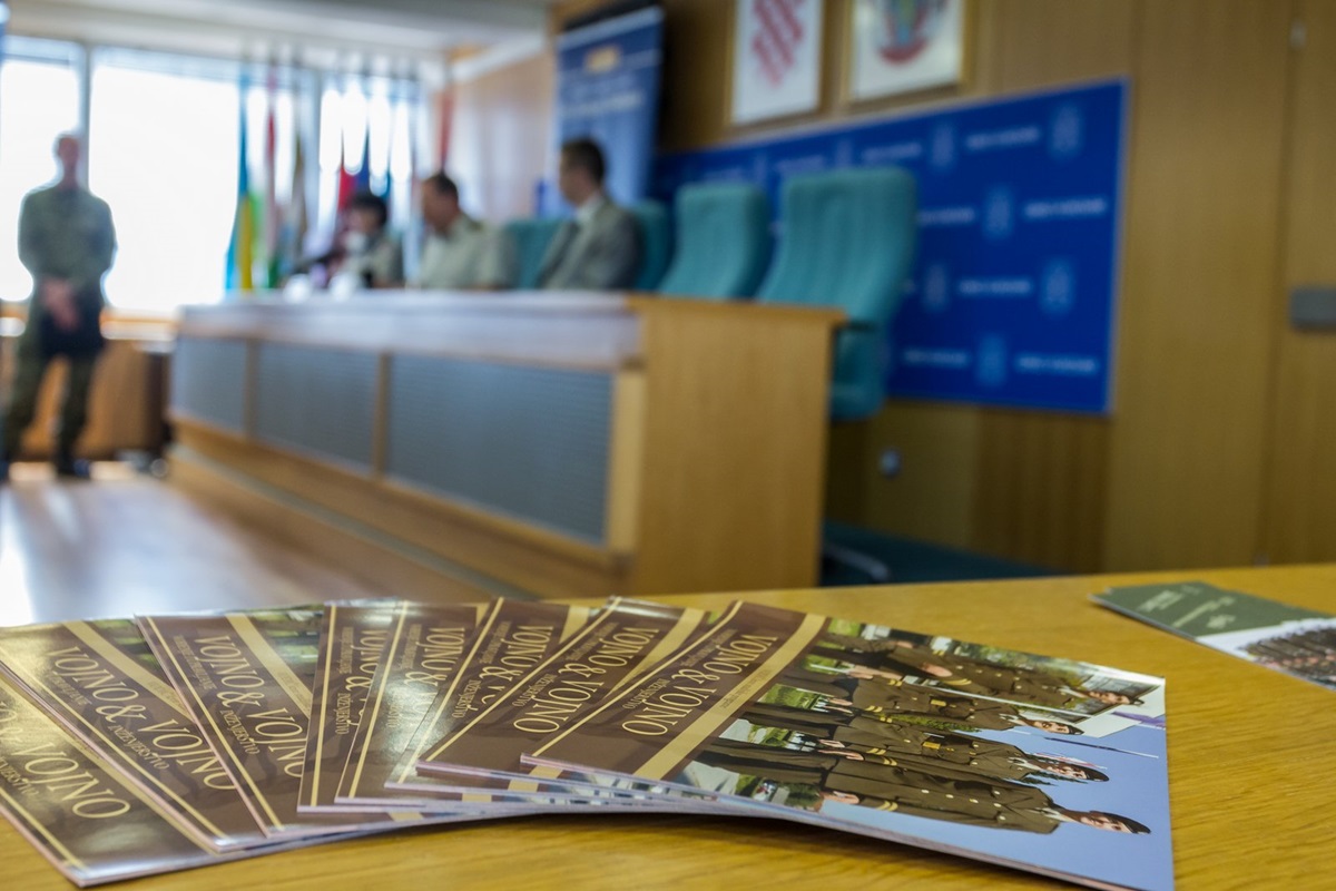 https://www.morh.hr/wp-content/gallery/najavljena-svecana-promocija-polaznika-vojnih-skola-u-vukovaru/vukovar_21062017_07.jpg