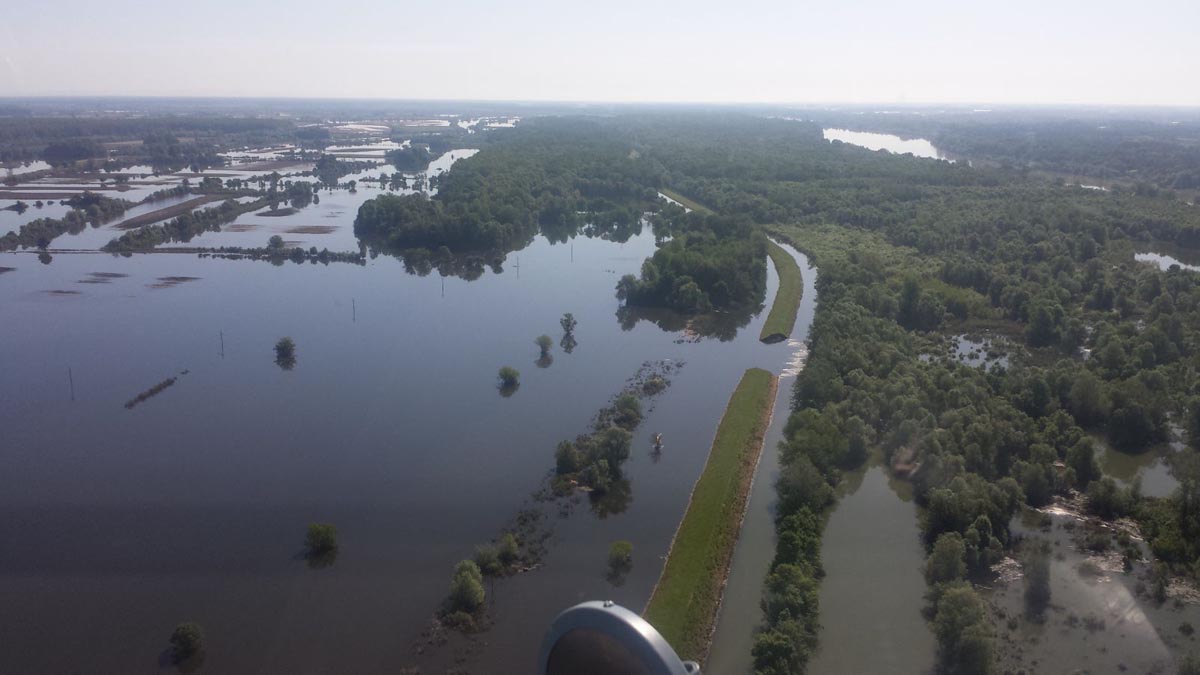 https://www.morh.hr/wp-content/gallery/najnovije-snimke-iz-zraka-poplavljenih-podrucja-slavonije/slavonija_27052014_09.jpg